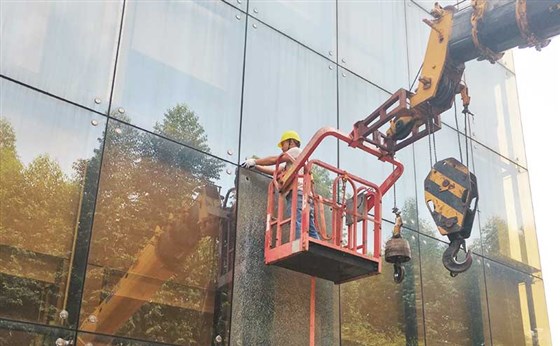 玻璃幕墻更換