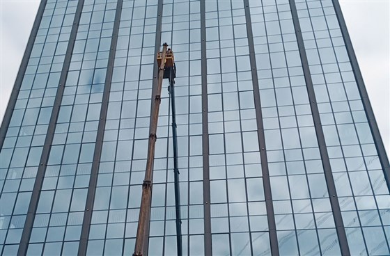 玻璃幕墻更換