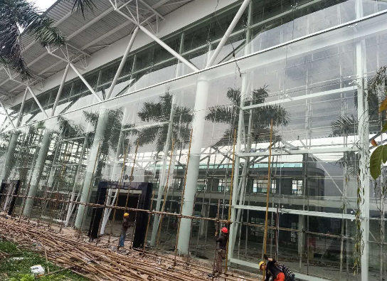 深圳玻璃幕墻安裝價(jià)格是多少？