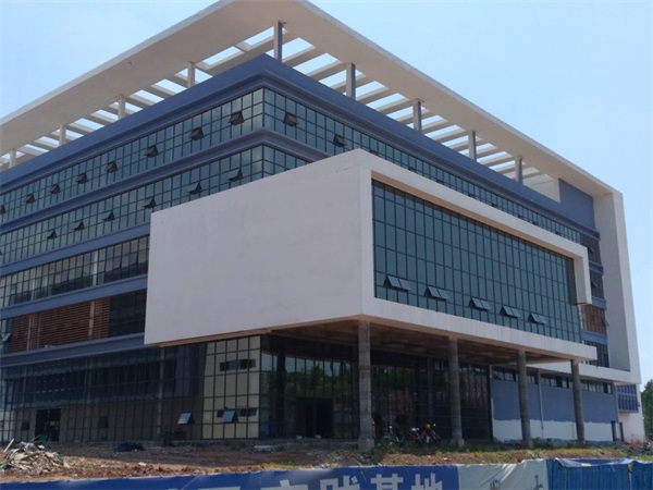 梅州玻璃幕墻工程電話 梅州玻璃幕墻工程電話