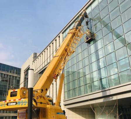 深圳幕墻公司_同城2小時(shí)上門(mén)維修